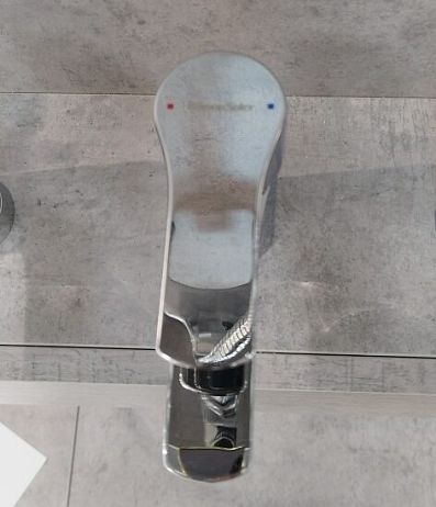 Смеситель TITANIUM 180102 для умывальника, хром