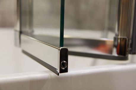 Шторка на ванну PRATICO-V-5-120/140-P-Cr-R [120*140] стекло матовое, профиль хром, правая